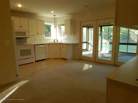 32 Quail Run, Dewitt, MI 48820 photo 7