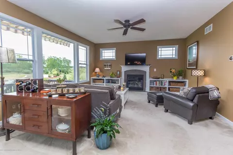 13835 Myrtle Dr, Dewitt, MI 48820 photo 5