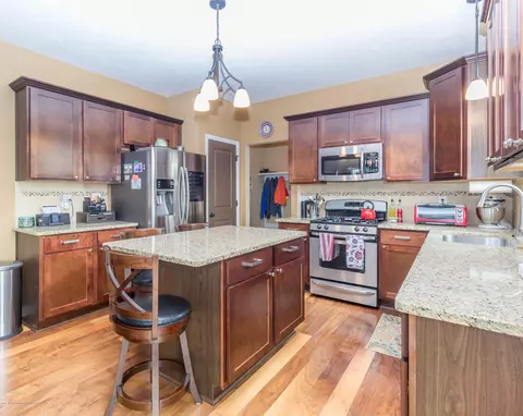 13835 Myrtle Dr, Dewitt, MI 48820 photo 9