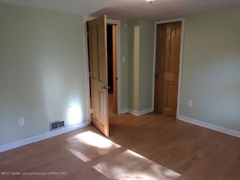 6775 Creyts Rd, Dimondale, MI 48821 photo 11