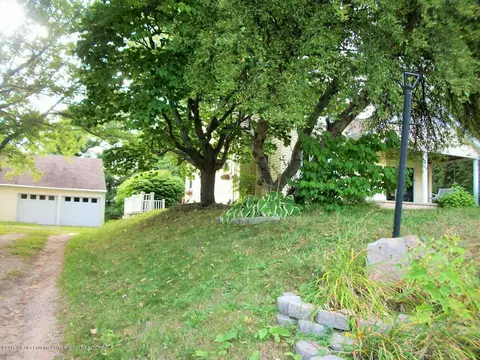 6775 Creyts Rd, Dimondale, MI 48821 photo 9