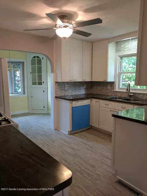 6775 Creyts Rd, Dimondale, MI 48821 photo 17