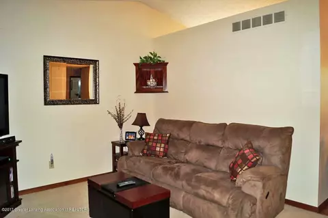 416 Corral Path, Lansing, MI 48917 photo 6