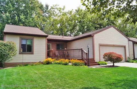 416 Corral Path, Lansing, MI 48917 photo 2