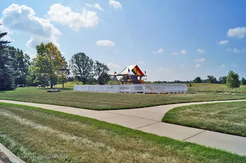 408 Snapdragon Ln, Dewitt, MI 48820 photo 31