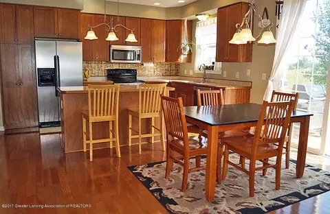 408 Snapdragon Ln, Dewitt, MI 48820 photo 9