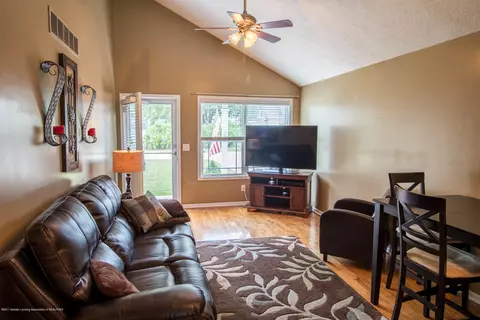 538 E Frederick Ave, Lansing, MI 48906 photo 4