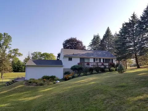 8810 W Howe Rd, Eagle, MI 48822 photo 12