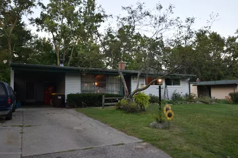 1302 Orlando Dr, Haslett, MI 48840 photo 2