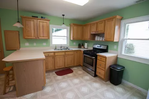 4591 Holt Rd, Holt, MI 48842 photo 9