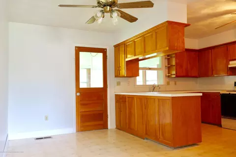 1314 Turner St, Dewitt, MI 48820 photo 3