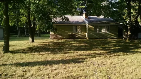 1376 Hatch Rd, Okemos, MI 48864 photo 2