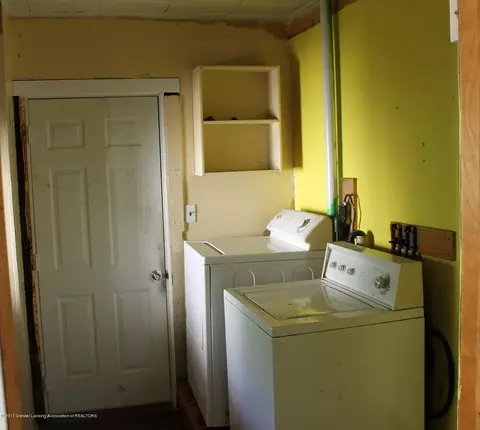 356 E Main St, Springport, MI 49284 photo 8