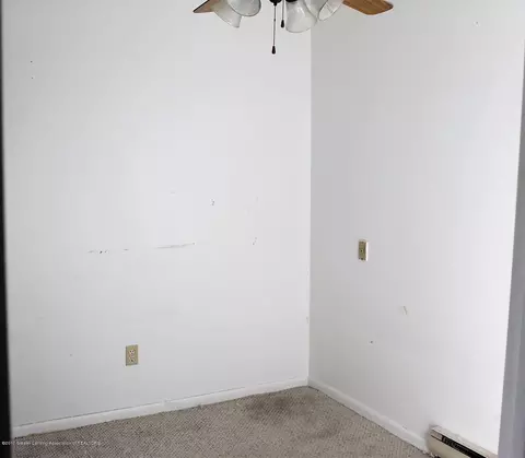 586 E Main St, Springport, MI 49284 photo 9