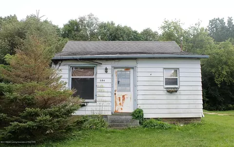 586 E Main St, Springport, MI 49284 photo 1