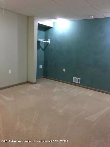 1667 N Eifert Rd, Holt, MI 48842 photo 31