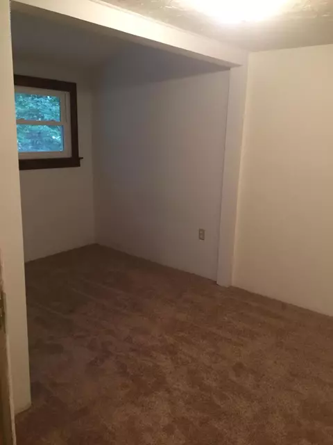 114 E Cavanaugh Rd, Lansing, MI 48910 photo 13