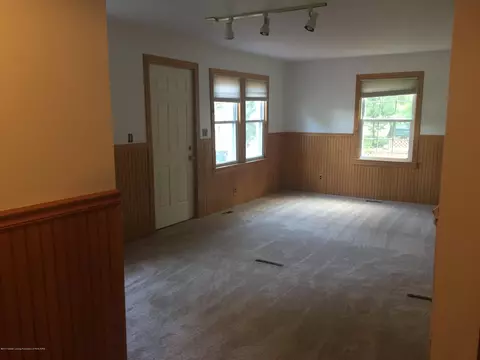 114 E Cavanaugh Rd, Lansing, MI 48910 photo 9