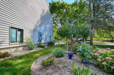 417 Manchester, Dewitt, MI 48820 photo 23