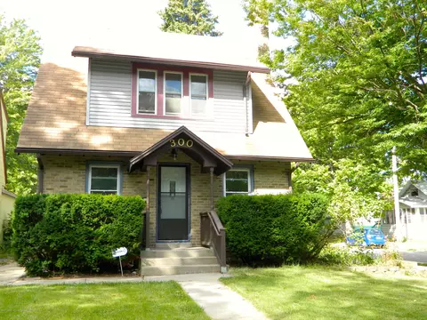 300 S Fairview Ave, Lansing, MI 48912 photo 1