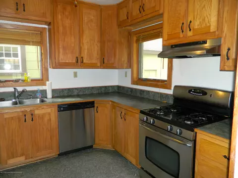 300 S Fairview Ave, Lansing, MI 48912 photo 6