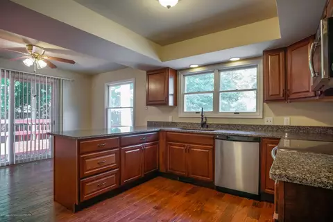 3887 Sheldrake Ave, Okemos, MI 48864 photo 8