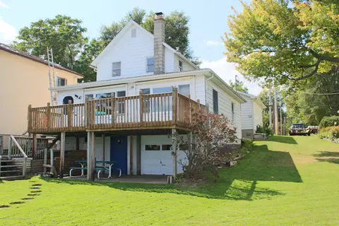 6082 Columbia St, Haslett, MI 48840 photo 1