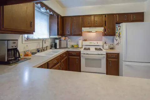 5218 Crocus Ave, Lansing, MI 48911 photo 8