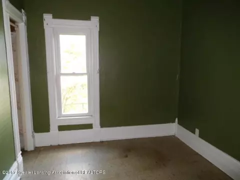 335 N Main, Perry, MI 48872 photo 7