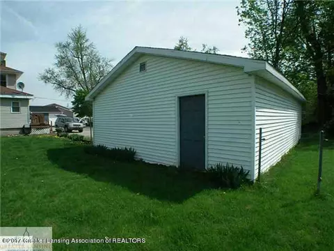 124 Halbert St, Grand Ledge, MI 48837 photo 8
