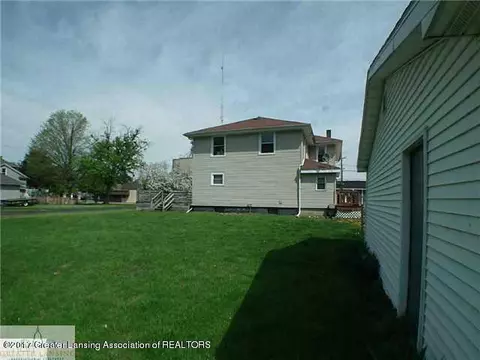 124 Halbert St, Grand Ledge, MI 48837 photo 3