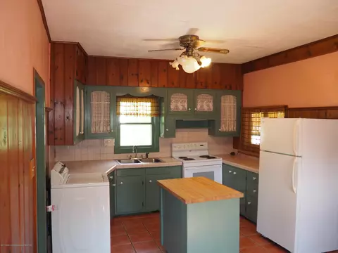 310 S Main St, Perry, MI 48872 photo 8
