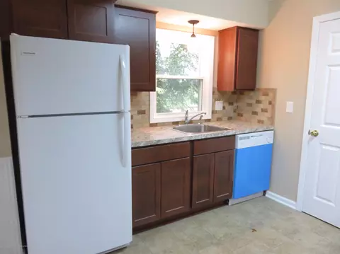 225 Lamb St, Perry, MI 48872 photo 7