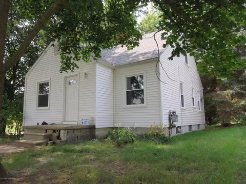 225 Lamb St, Perry, MI 48872 photo 1