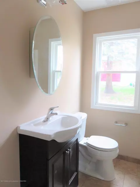 225 Lamb St, Perry, MI 48872 photo 12