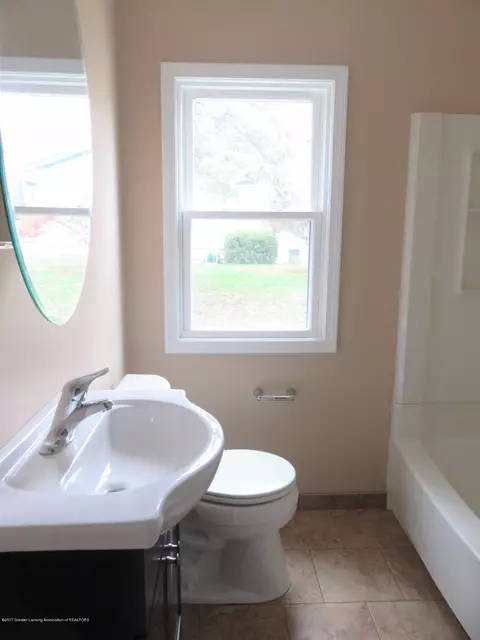 225 Lamb St, Perry, MI 48872 photo 11