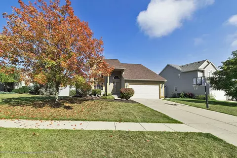 12856 Isle Royale, Dewitt, MI 48820 photo 2