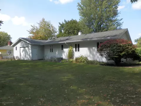 1915 Haslett Rd, Haslett, MI 48840 photo 3