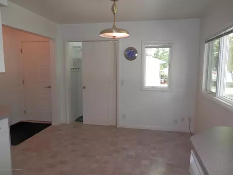 1915 Haslett Rd, Haslett, MI 48840 photo 12