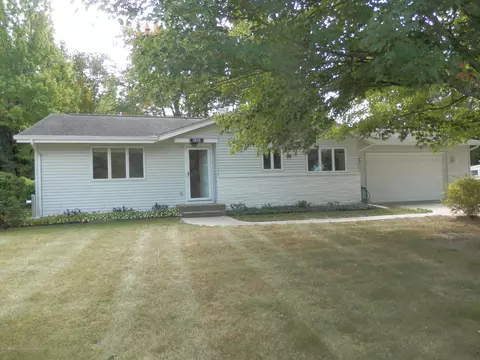 1915 Haslett Rd, Haslett, MI 48840 photo 1