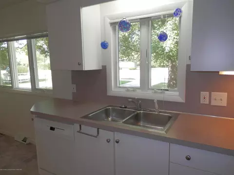 1915 Haslett Rd, Haslett, MI 48840 photo 10
