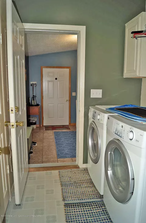 1050 W Chadwick, Dewitt, MI 48820 photo 13