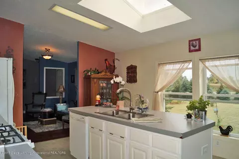 1050 W Chadwick, Dewitt, MI 48820 photo 8
