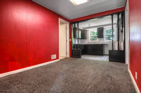 1429 Lyons Ave, Lansing, MI 48910 photo 6