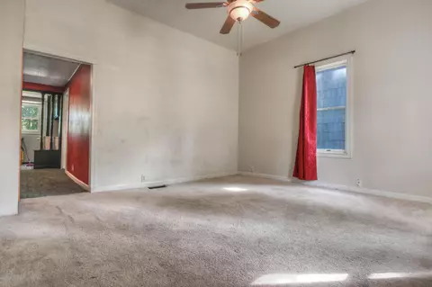 1429 Lyons Ave, Lansing, MI 48910 photo 2