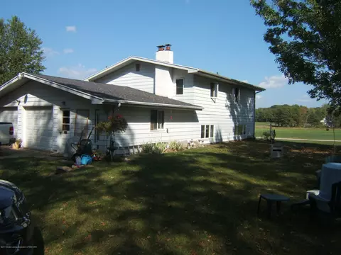 6764 E Price Rd, Saint Johns, MI 48879 photo 3