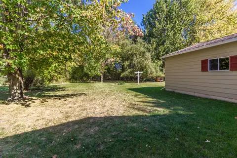 901 E Walker St, Saint Johns, MI 48879 photo 20