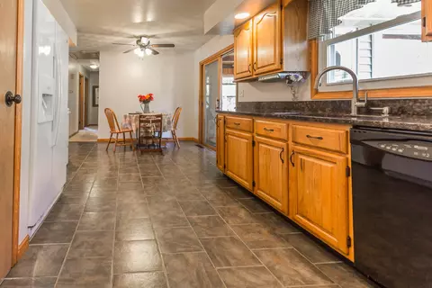 901 E Walker St, Saint Johns, MI 48879 photo 8