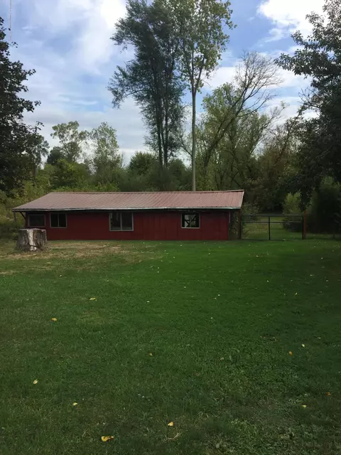 15083 Daggott Rd, Lansing, MI 48906 photo 49