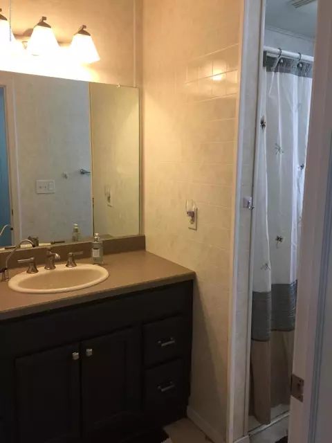 15083 Daggott Rd, Lansing, MI 48906 photo 17